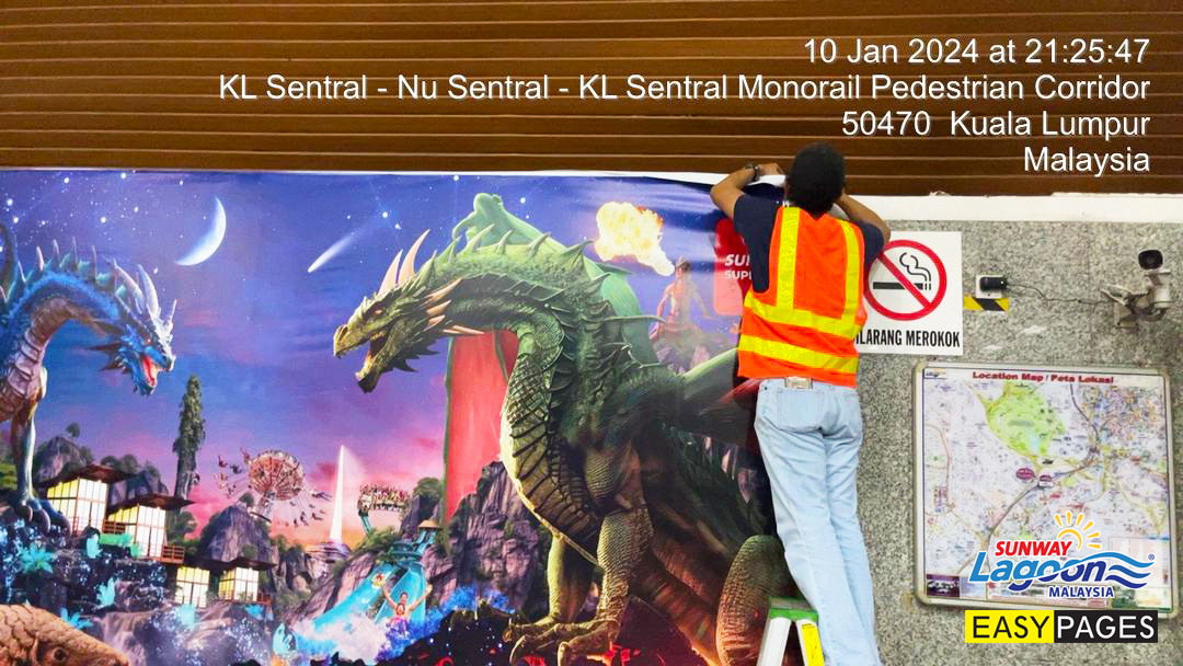 Sunway Lagoon banner installation process